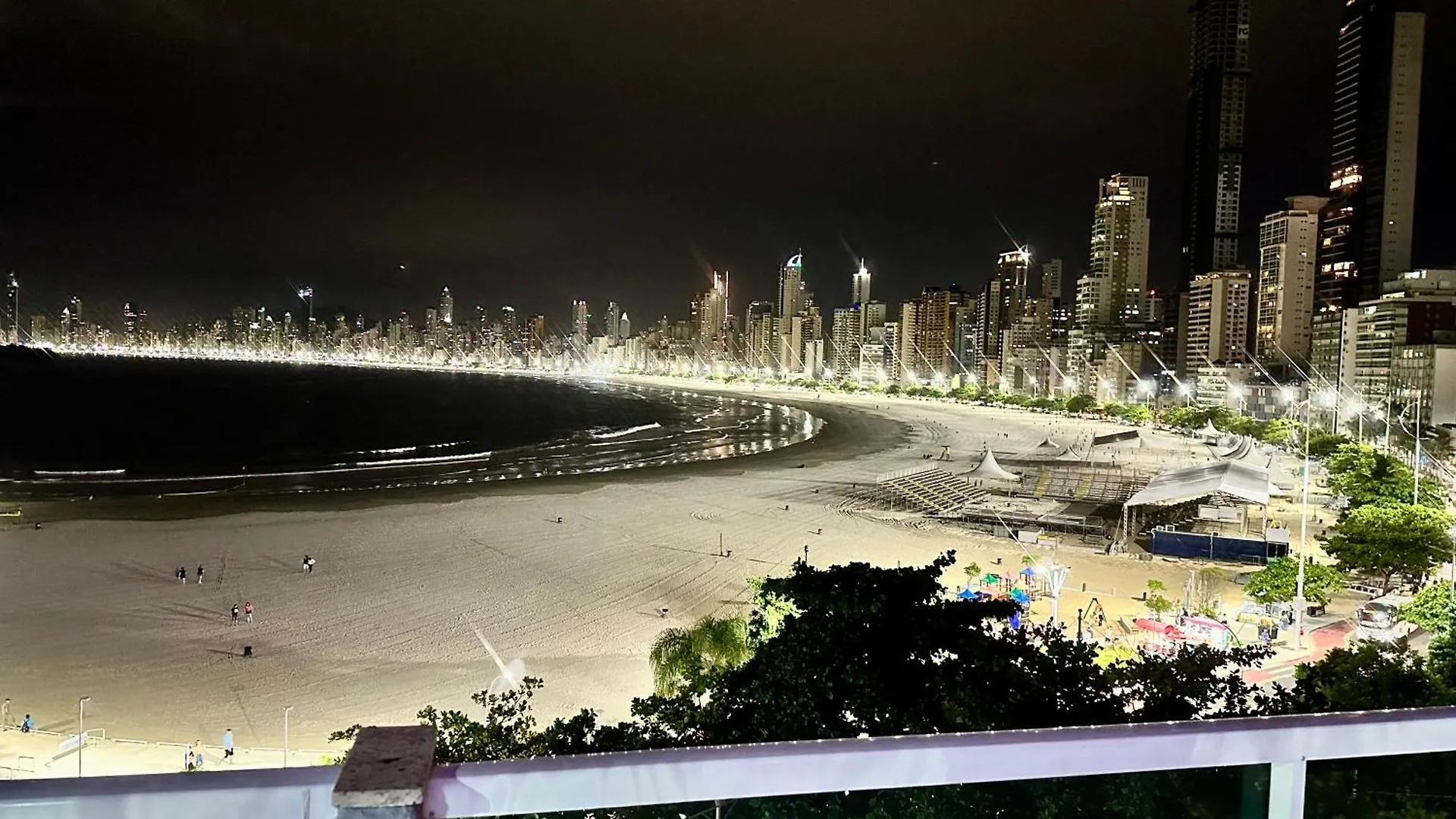 Studio Pe Na Areia II Balneario Camboriu Apartment